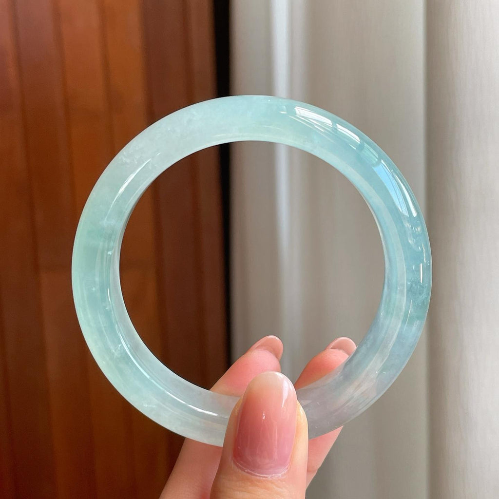 冰玻种蓝晴底翡翠平安镯（54.5mm）（yc335303）