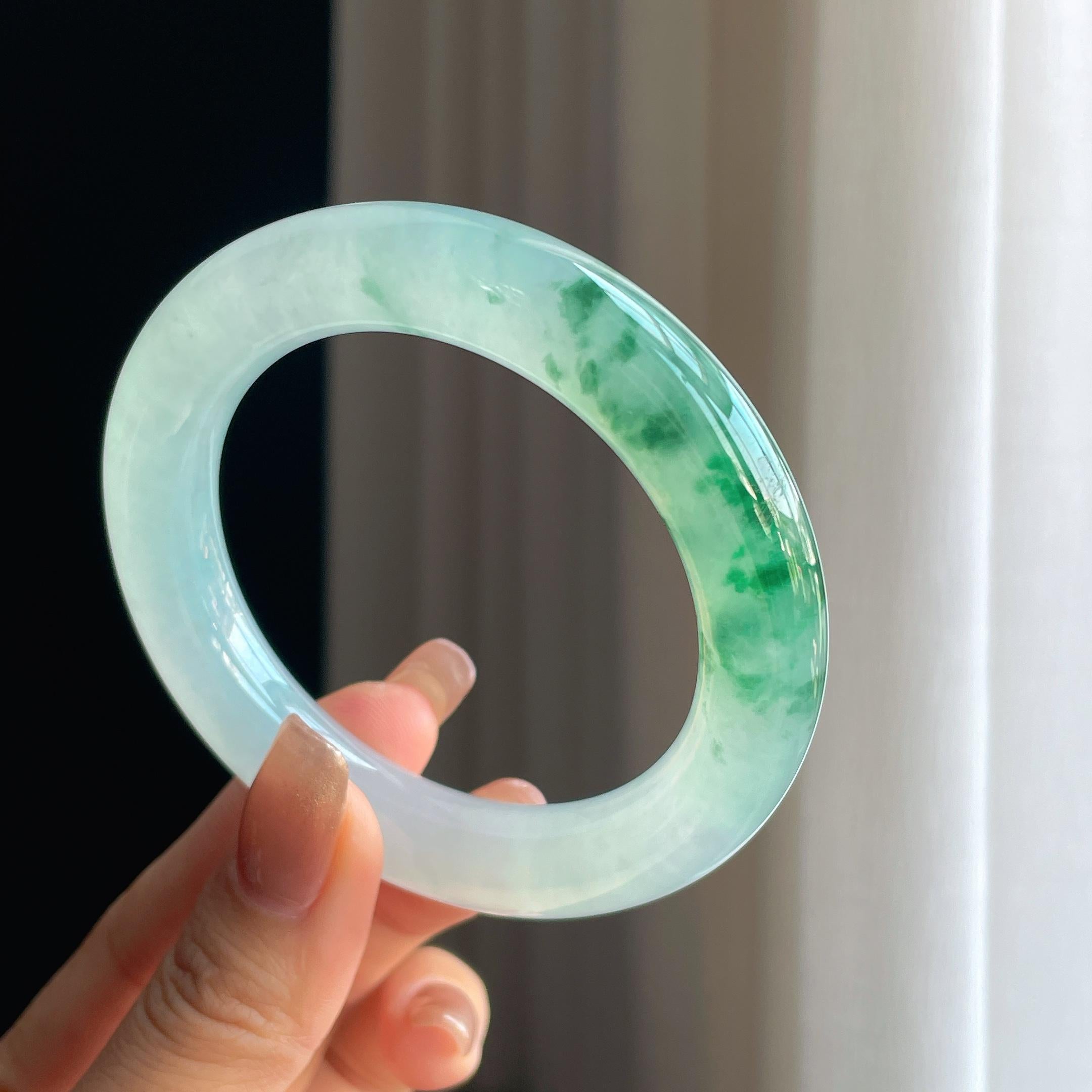 冰种飘花翡翠圆条手镯（55.2mm）（yc376753）