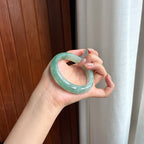 Vòng tay bình an chính khuyên miệng rộng, loại hạt mịn bán sơn bán thủy, size 58, Ngọc phỉ thúy tự nhiên loại A Myanmar (yc450833)