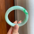 糯冰带翠色翡翠平安镯（57mm)（yc373961）