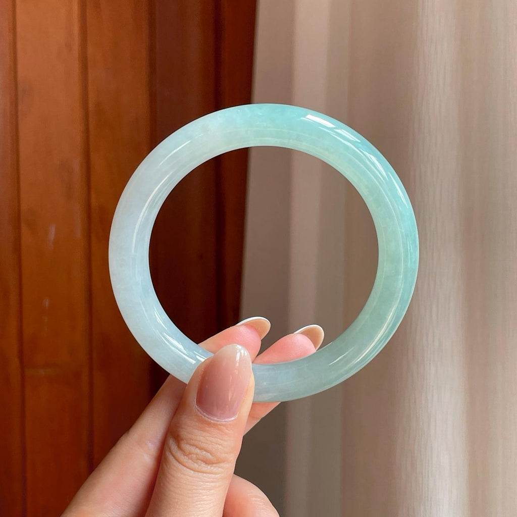 冰种蓝晴底翡翠圆条手镯（57mm）（yc369213）