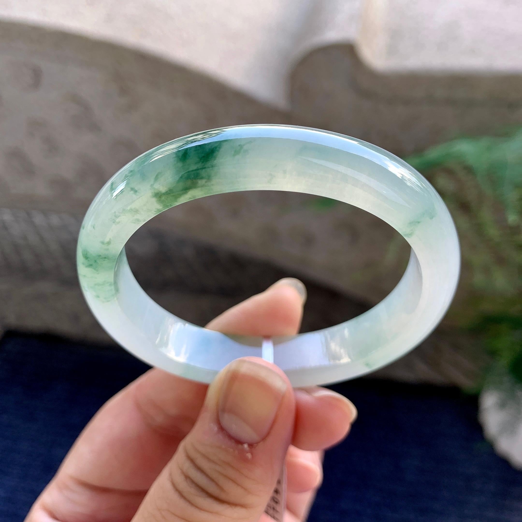 糯冰种飘花贵妃手镯（53.6mm）（yc223260）