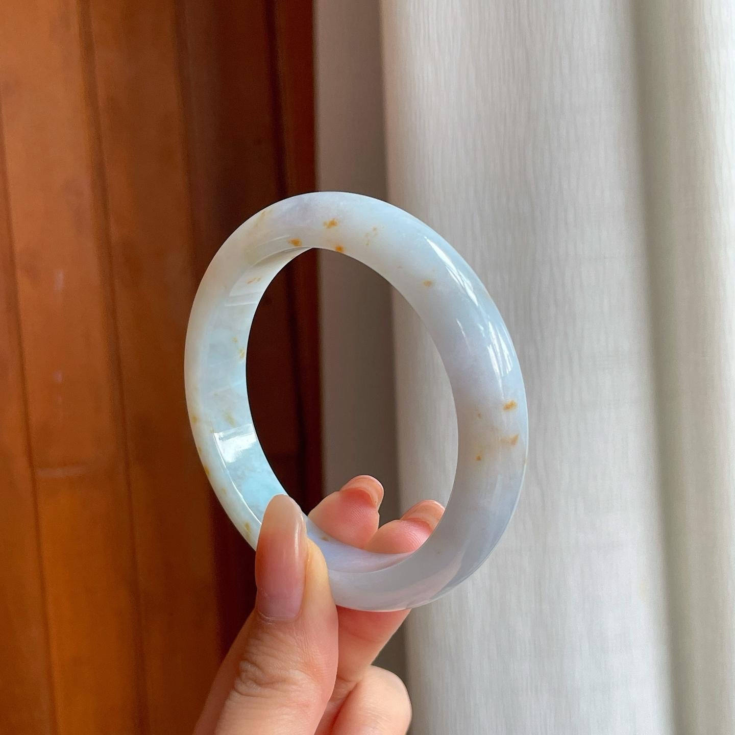 糯冰淡底色洒金翡翠平安镯（57mm)（yc360250）