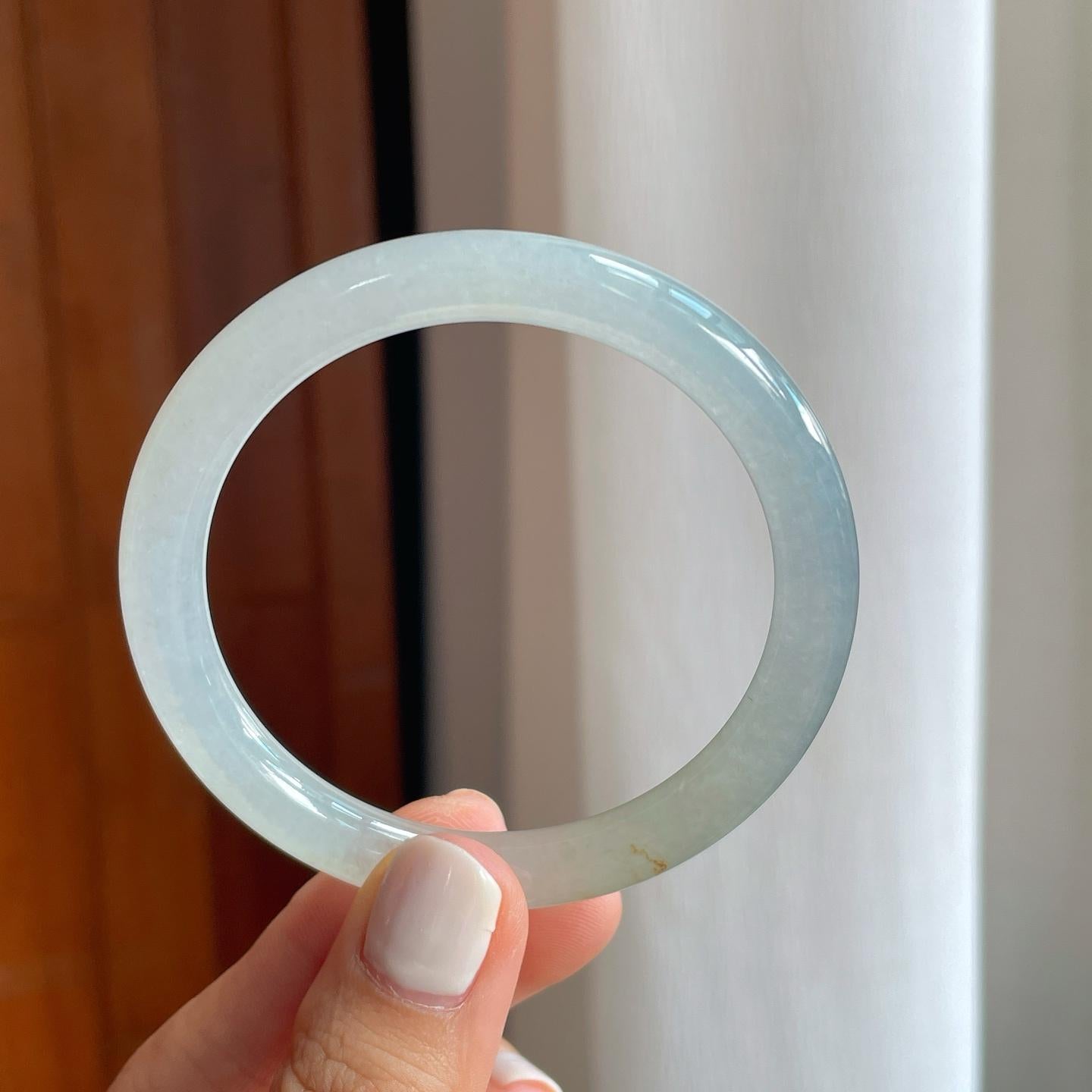 冰种带底色翡翠圆条手镯（54mm）（yc251042）