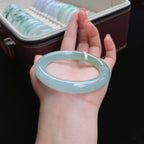 糯冰湖水蓝飘黄圆条翡翠手镯（55mm）（yc017383）