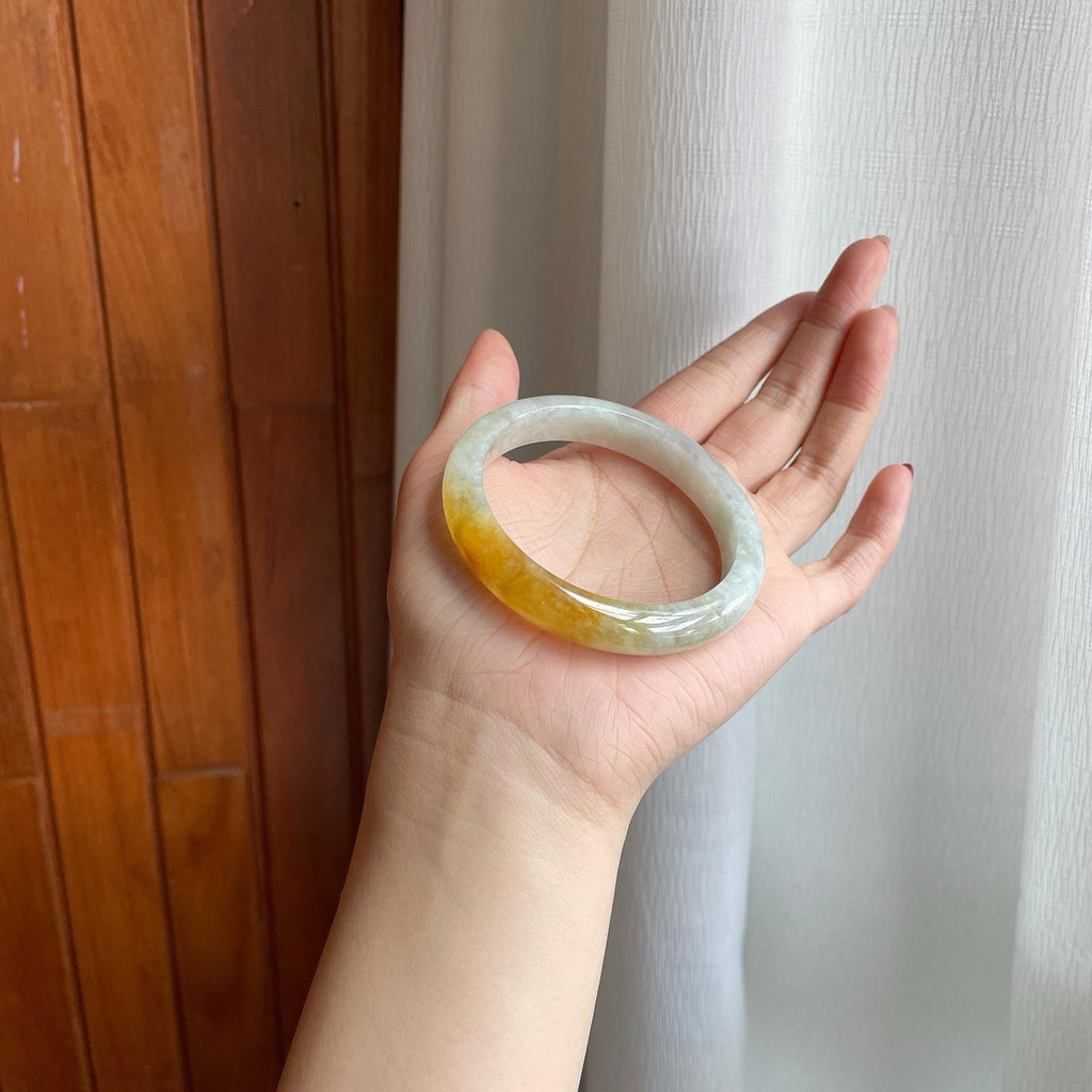 糯冰带黄翡翡翠平安镯（57mm）（yc305925）