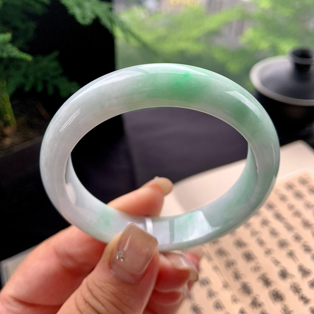 细糯种淡晴底飘绿正圈平安镯 54圈口 天然缅甸A货翡翠（yc473063）