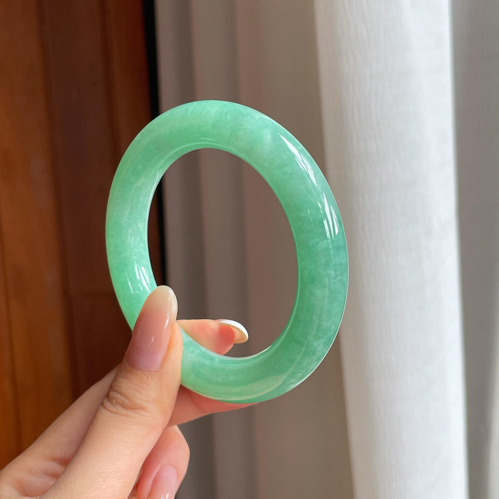 糯冰满绿翡翠圆条手镯（55mm)（yc419488）