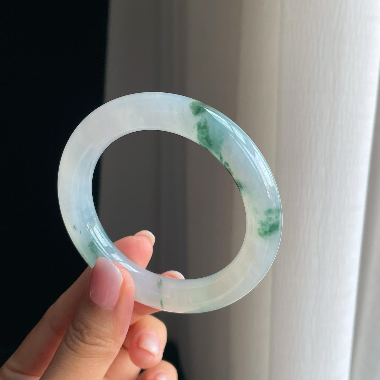 冰种飘花圆条翡翠手镯（54.2mm）（yc391389）