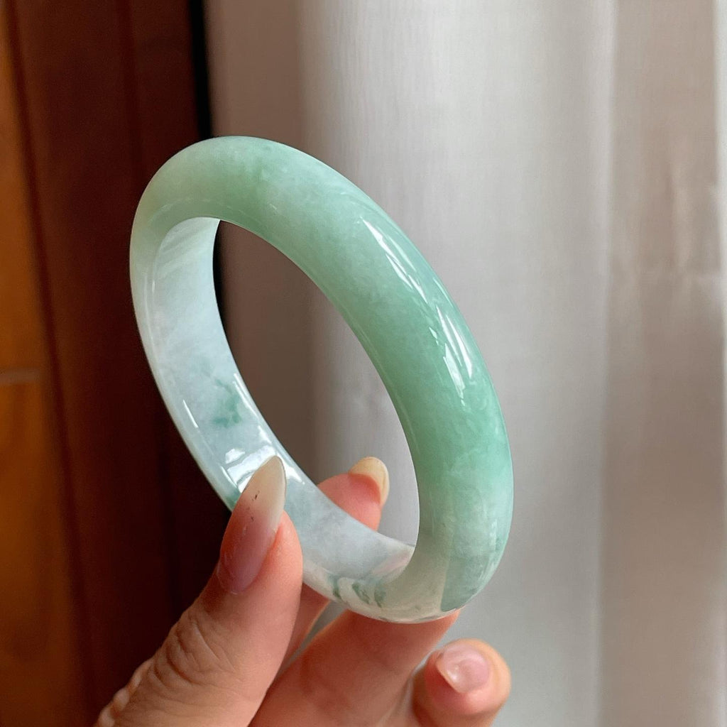 糯冰种晴底飘花翡翠平安镯（55mm）（yc216822）