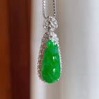 18k金镶糯冰满绿翡翠豆子（yc239364）