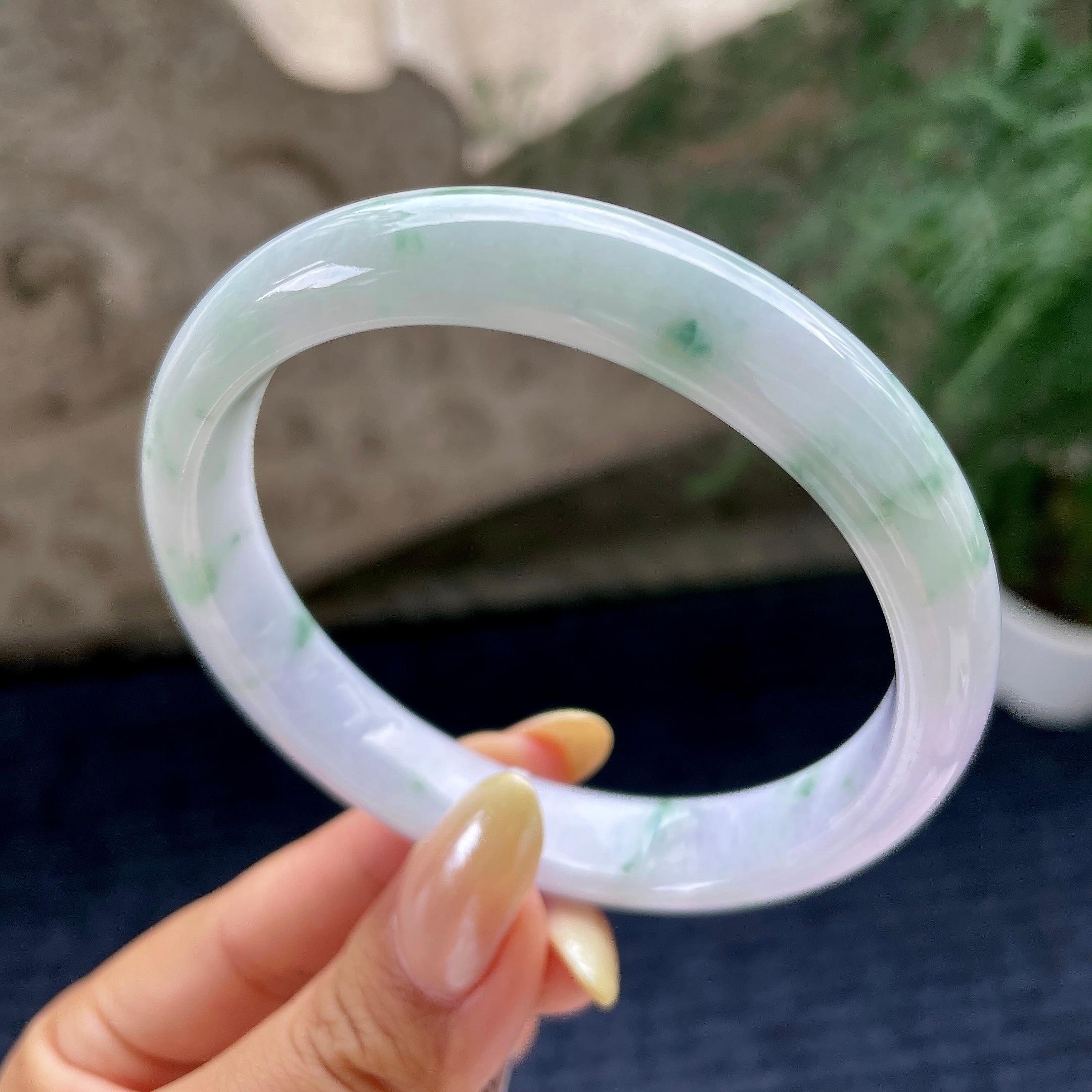 大圈口 细糯种紫罗兰飘花正圈平安镯60.6圈 天然缅甸A货翡翠（yc464091）