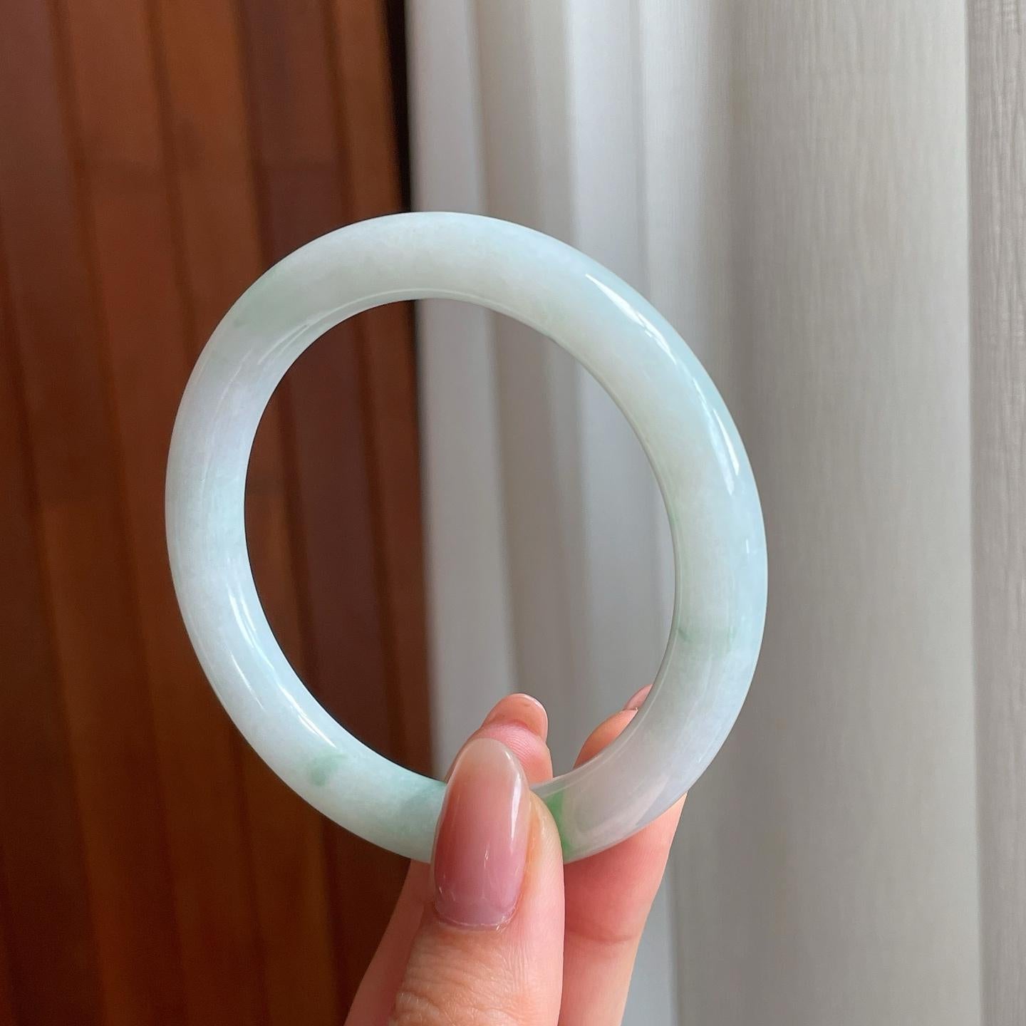 糯冰飘花翡翠圆条手镯（56.2mm)（yc349363）