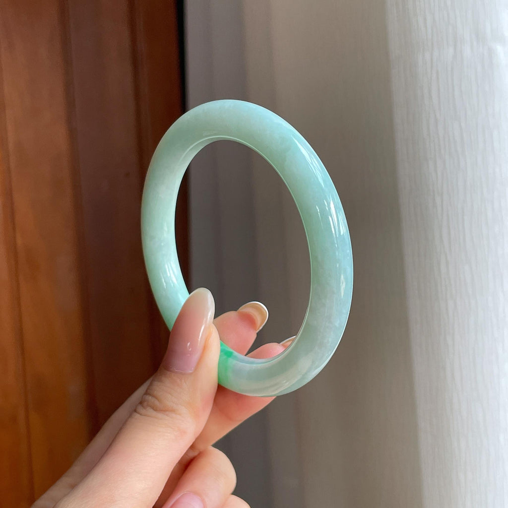 糯冰带色翡翠圆条手镯（55mm)（yc416491）