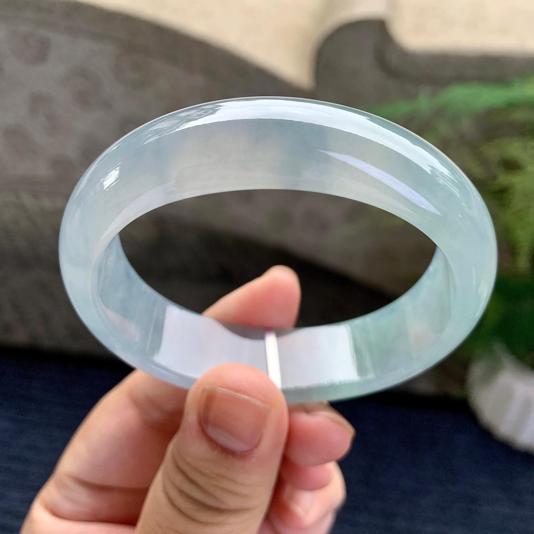 糯冰种蓝底宽版贵妃手镯（56mm）（yc228509）