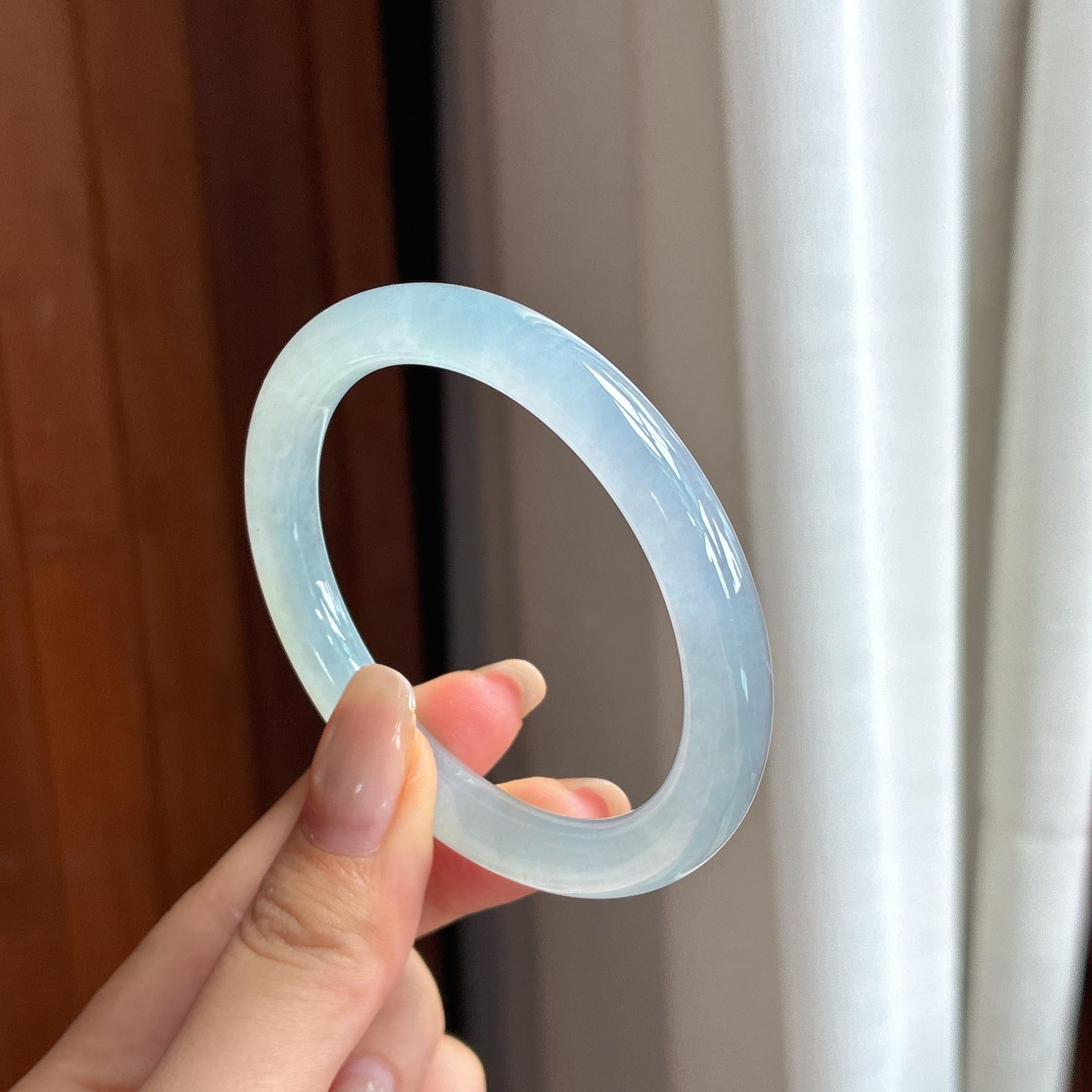 Vòng tay quý phi đáy xanh băng chủng 54 vòng Ngọc phỉ thúy tự nhiên Myanmar loại A (yc450819)