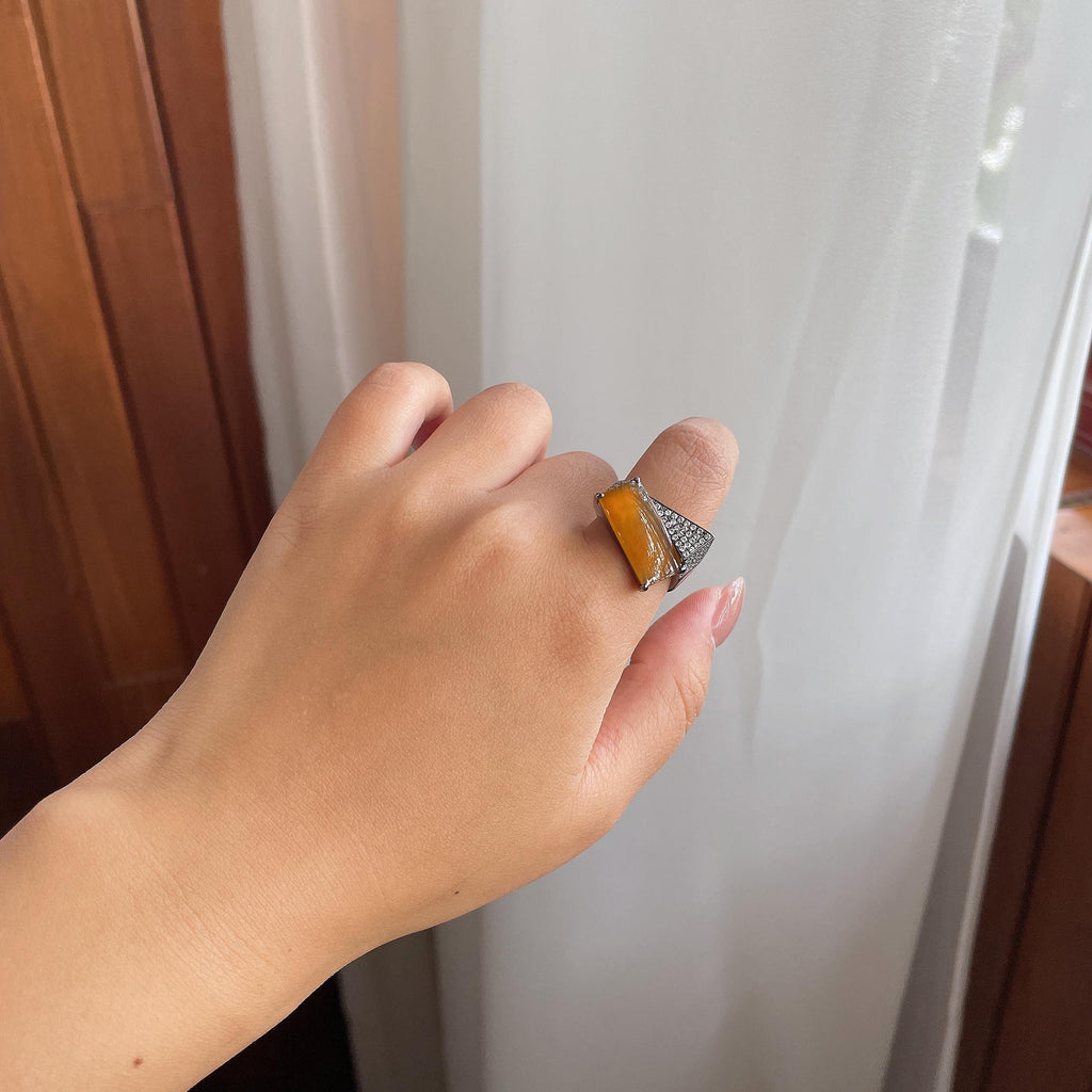 18K金镶冰种黄翡马鞍戒 天然缅甸A货翡翠（yc507444）