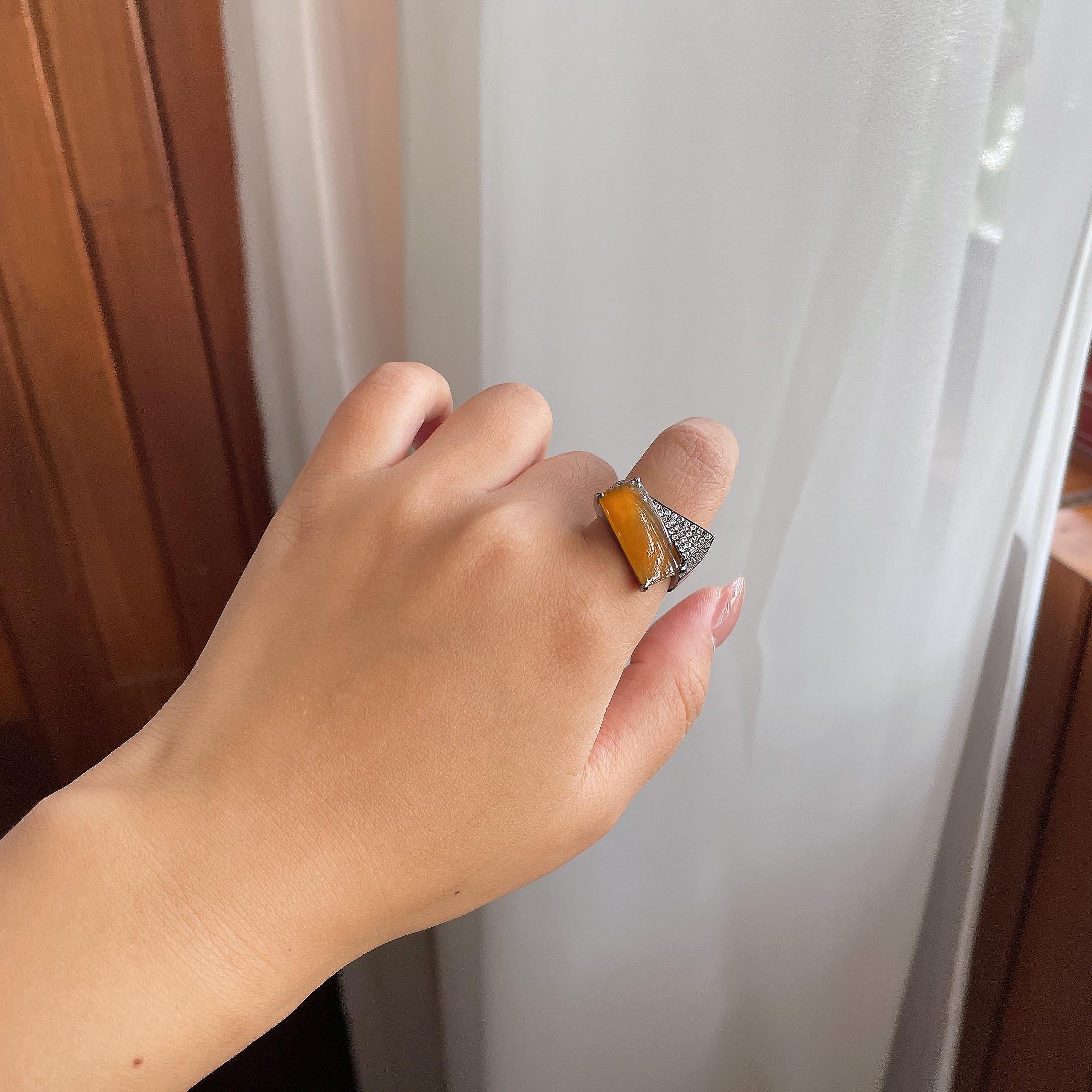 18K金镶冰种黄翡马鞍戒 天然缅甸A货翡翠（yc507444）