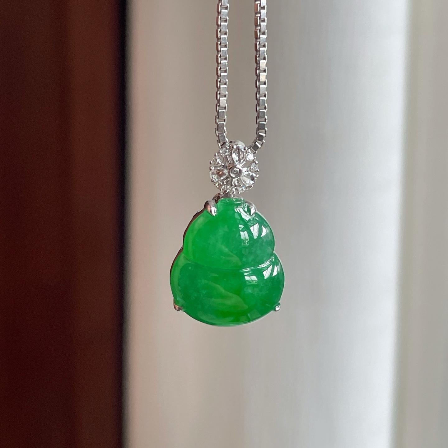 18k金钻镶糯冰满绿翡翠葫芦（yc261418）