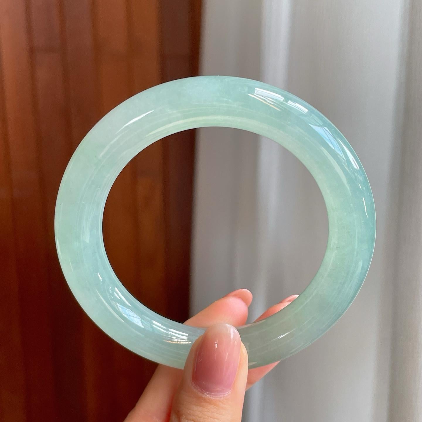 冰种晴底翡翠圆条手镯（58mm)（yc342189）