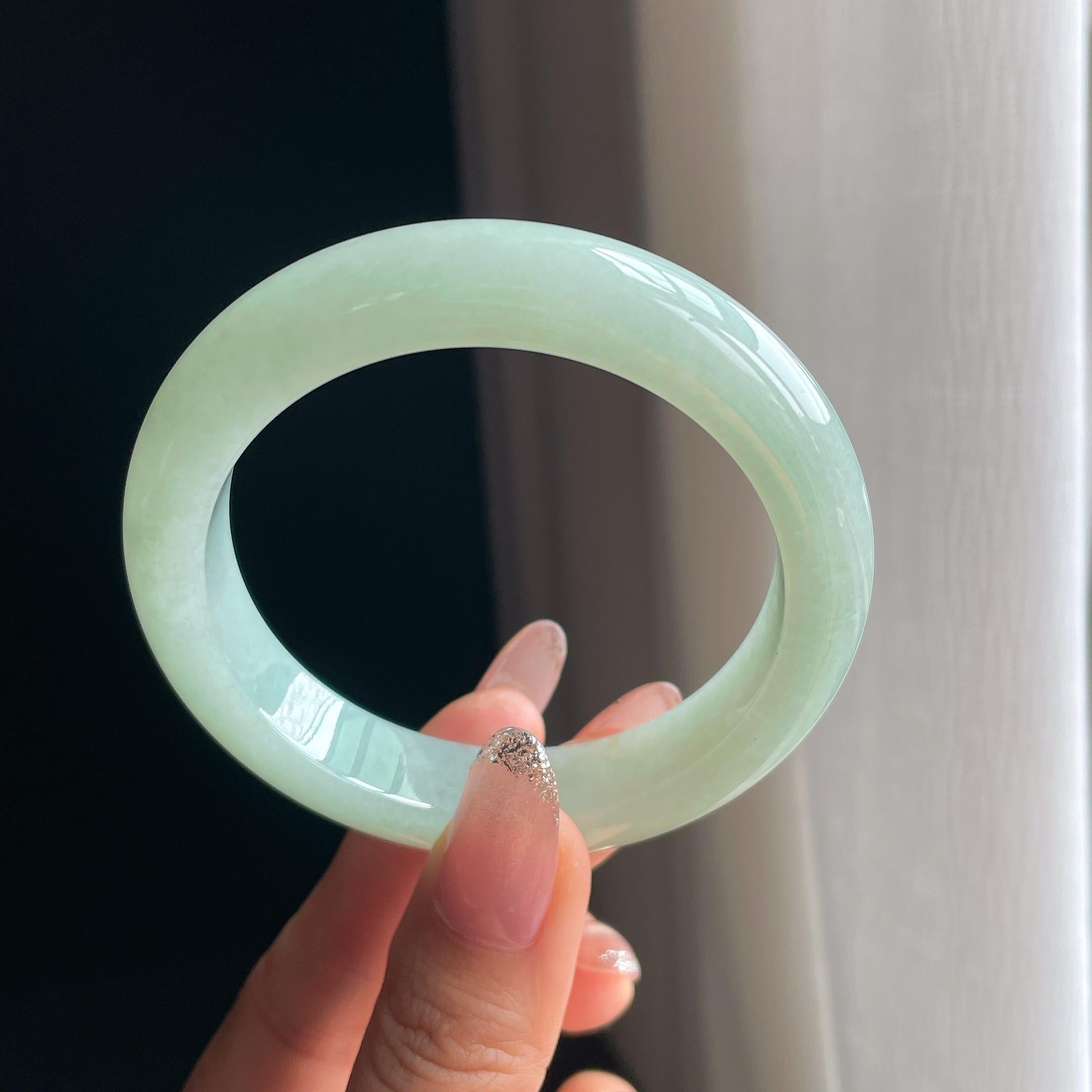 糯冰种晴底翡翠平安镯（55.8mm)（yc350483）