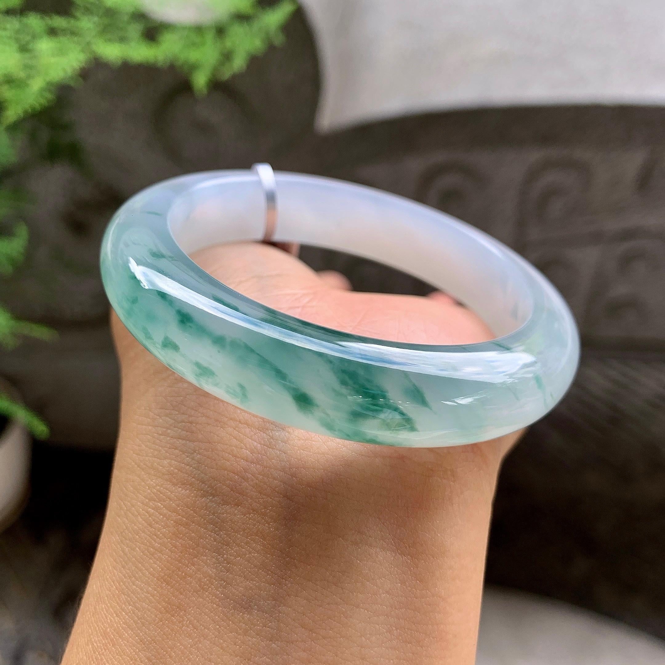 糯冰种飘花平安镯（53.5mm）（yc203713）