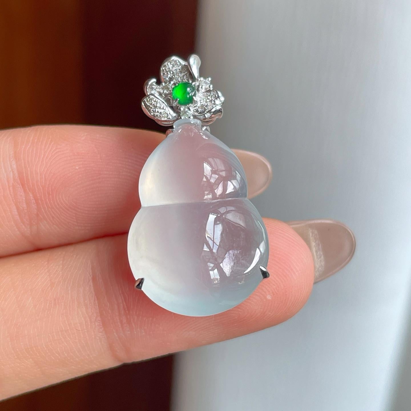 18k金镶冰种无色翡翠葫芦（yc244879）