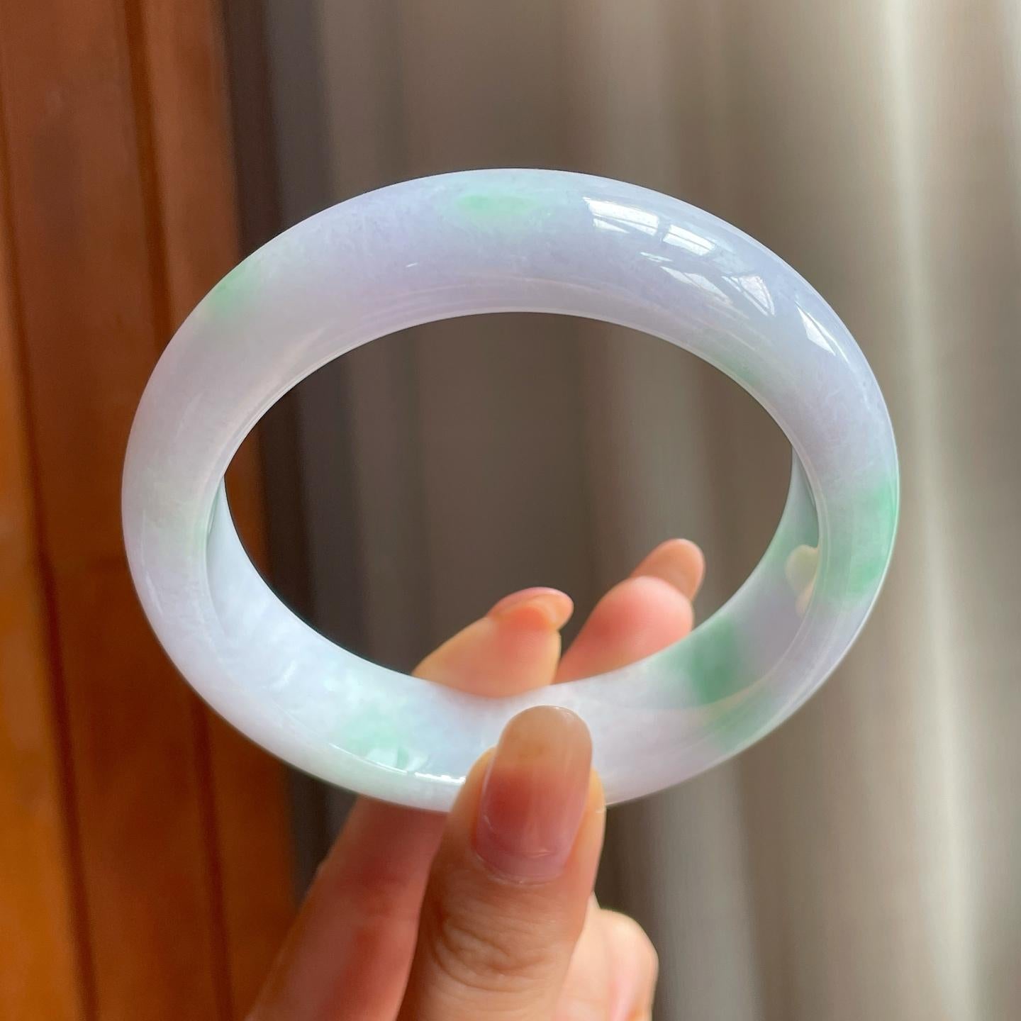 糯冰宽版春彩翡翠平安镯（60.8mm)（yc358366）