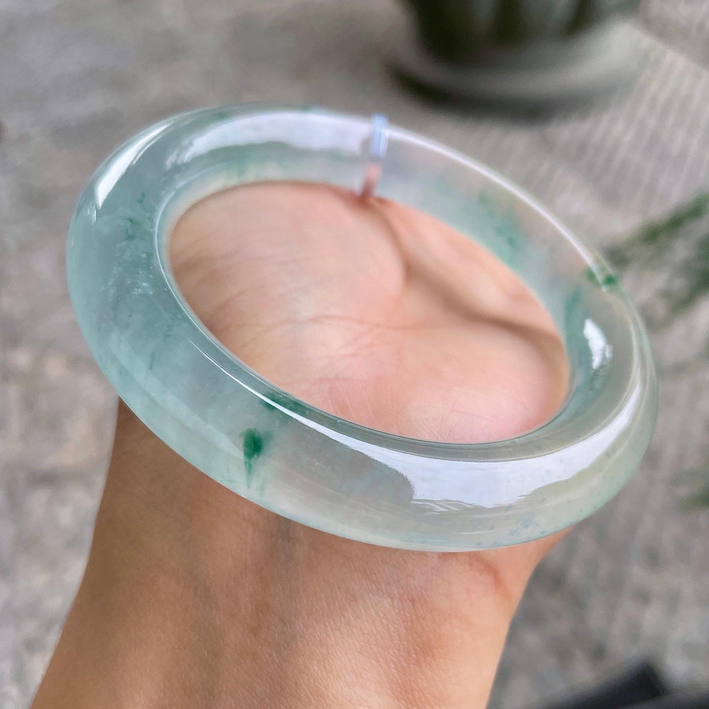 胖圆条   高冰种飘花圆条手镯55.6圈    天然缅甸A货翡翠（yc351390）