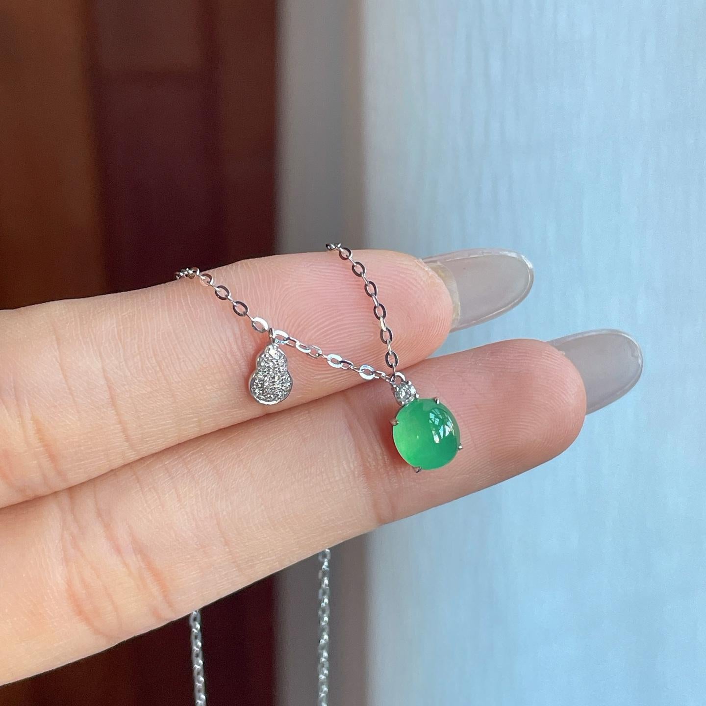 18k金钻镶冰种满绿翡翠蛋面吊坠（yc266471）