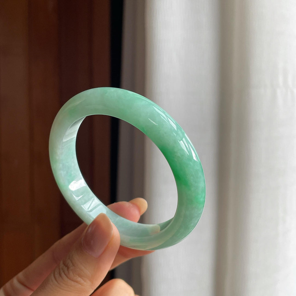 糯冰带色翡翠平安镯(54mm)（yc415362）