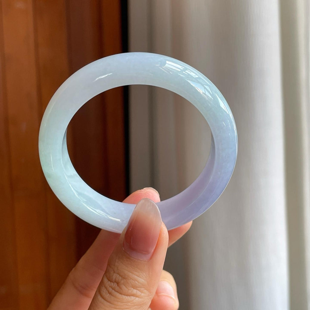 糯冰春带彩翡翠平安镯（51.8mm）（yc311411）