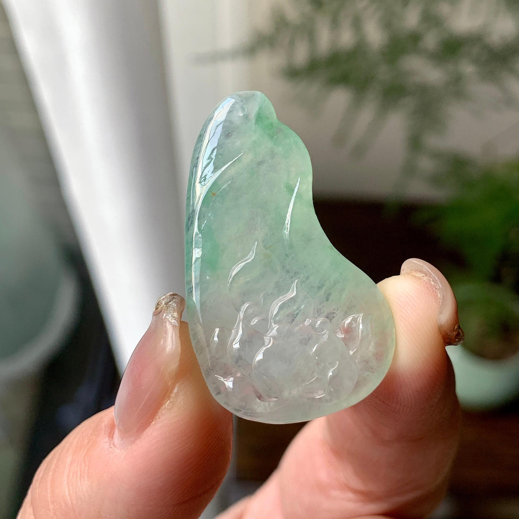 糯冰种淡晴底荷花挂件（yc284456）