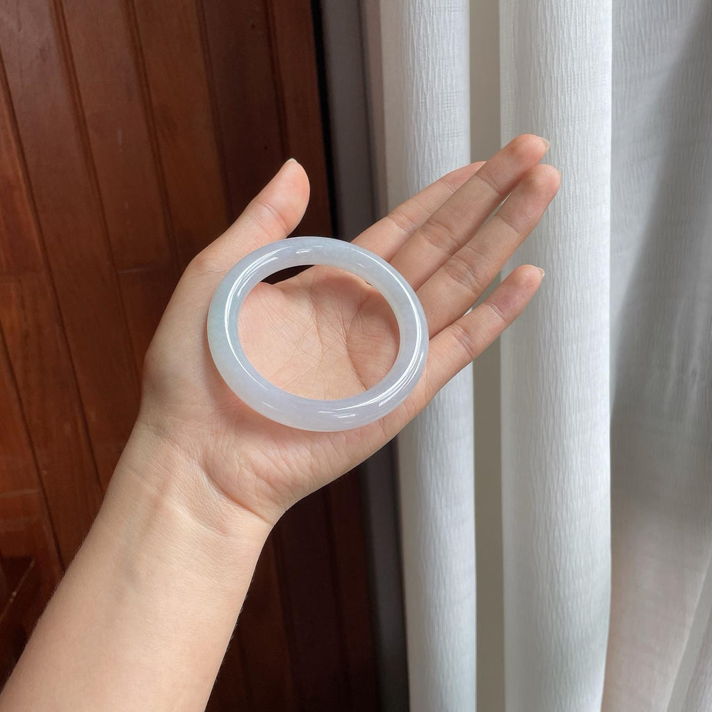 糯冰带底色翡翠圆条手镯（54.5mm）（yc407615）