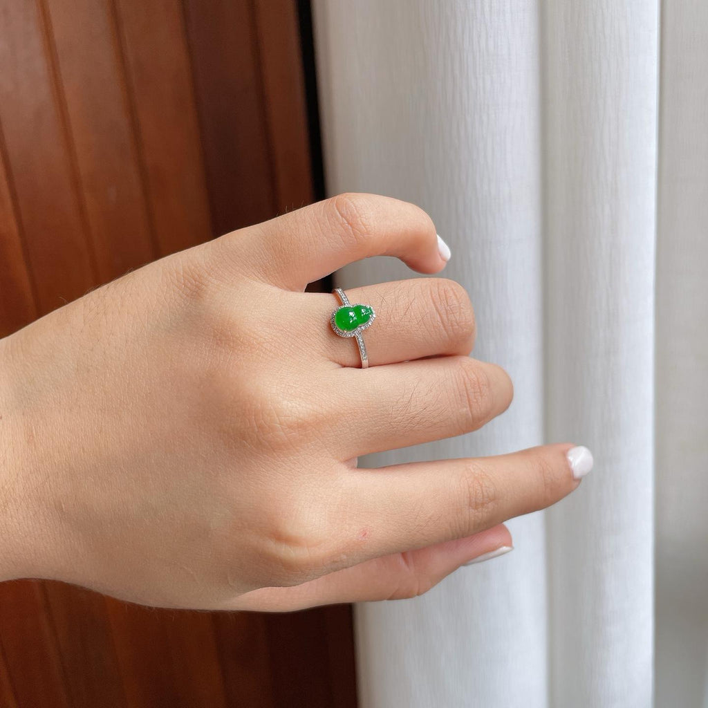 18k金镶糯冰满绿翡翠葫芦戒指（yc251036）