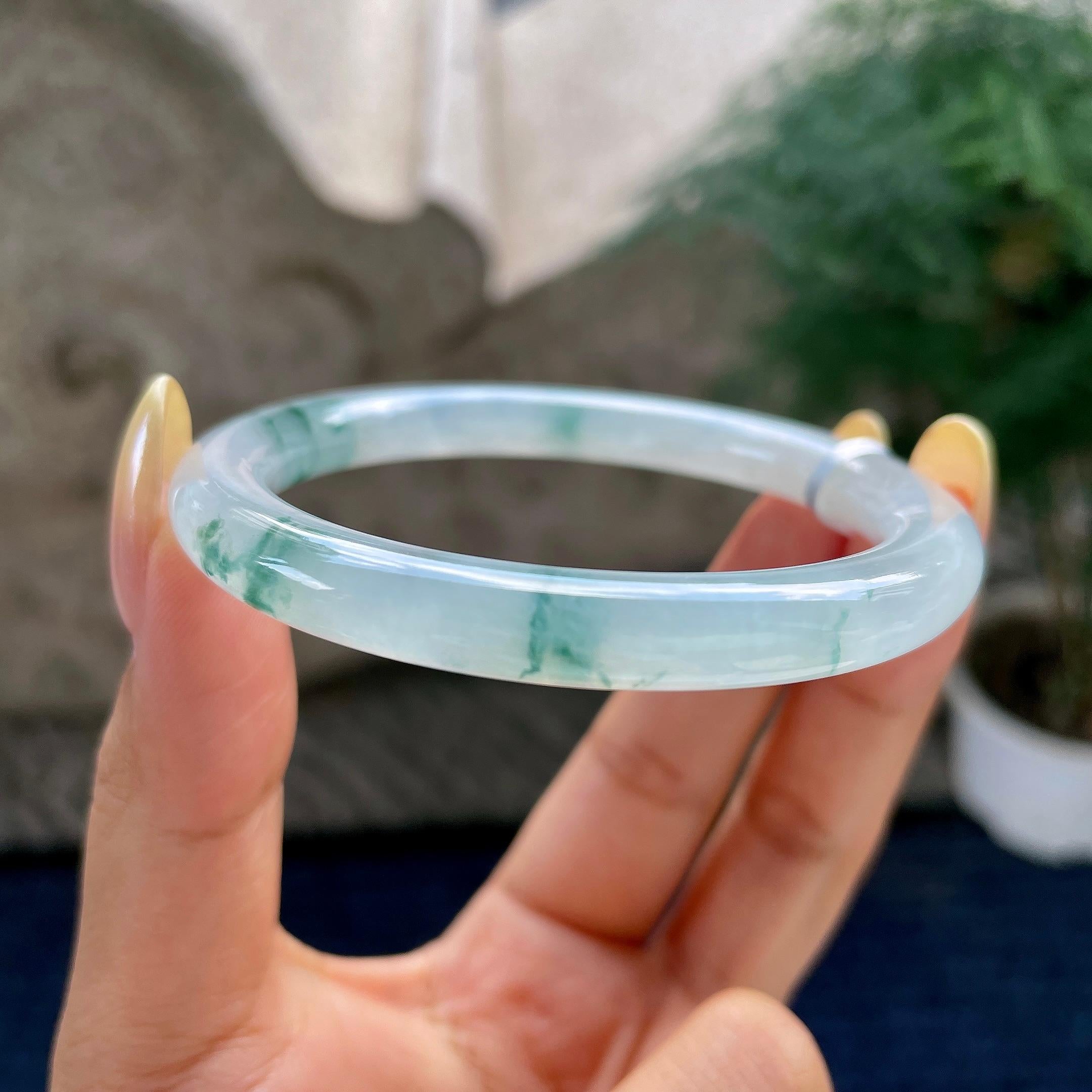 糯冰种飘花圆条手镯55.2圈 天然缅甸A货翡翠（yc483946）