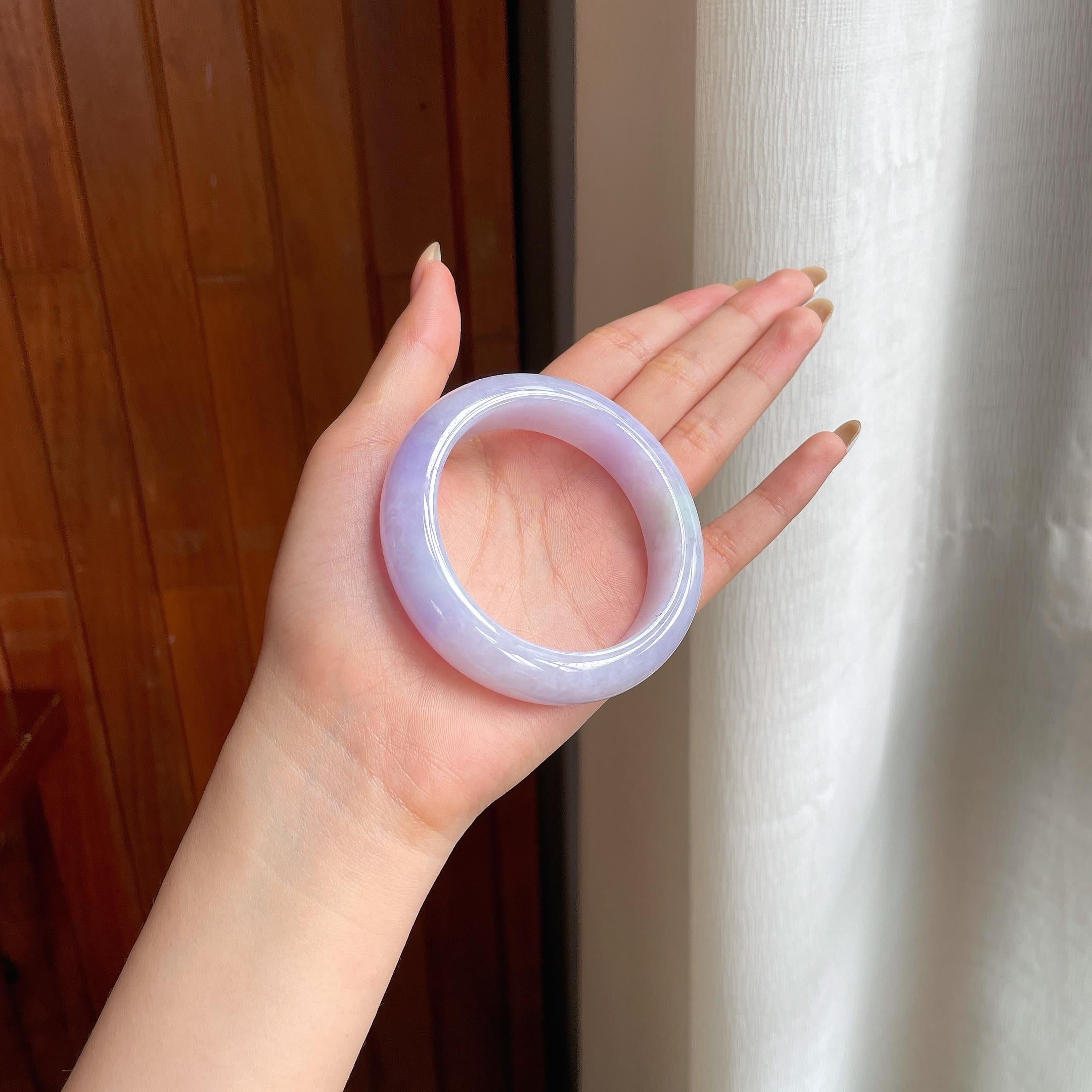糯冰淡春底宽版翡翠平安镯（55mm)（yc405800）