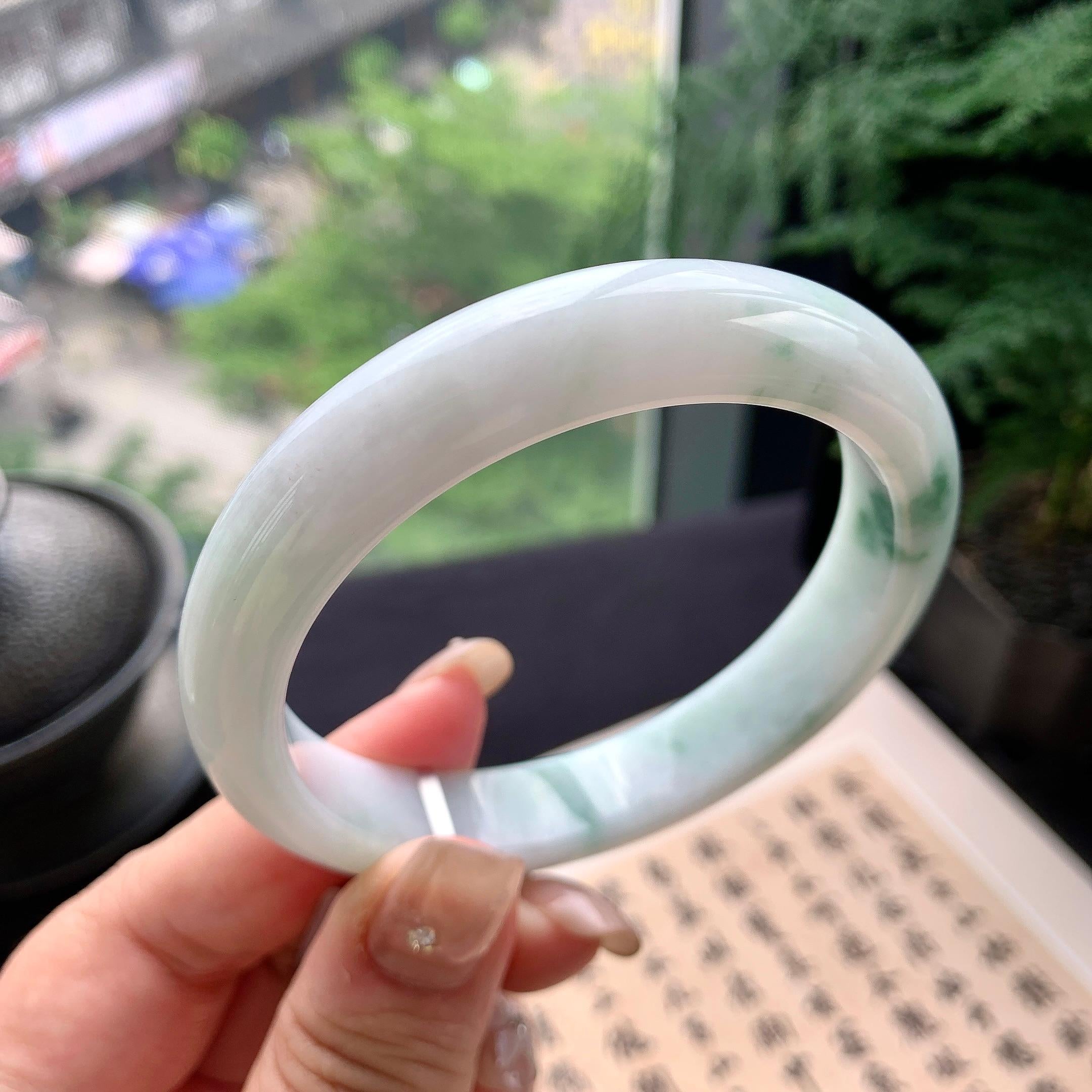 大圈口 细糯种飘绿花正圈平安镯 59圈口 天然缅甸A货翡翠（yc477608）