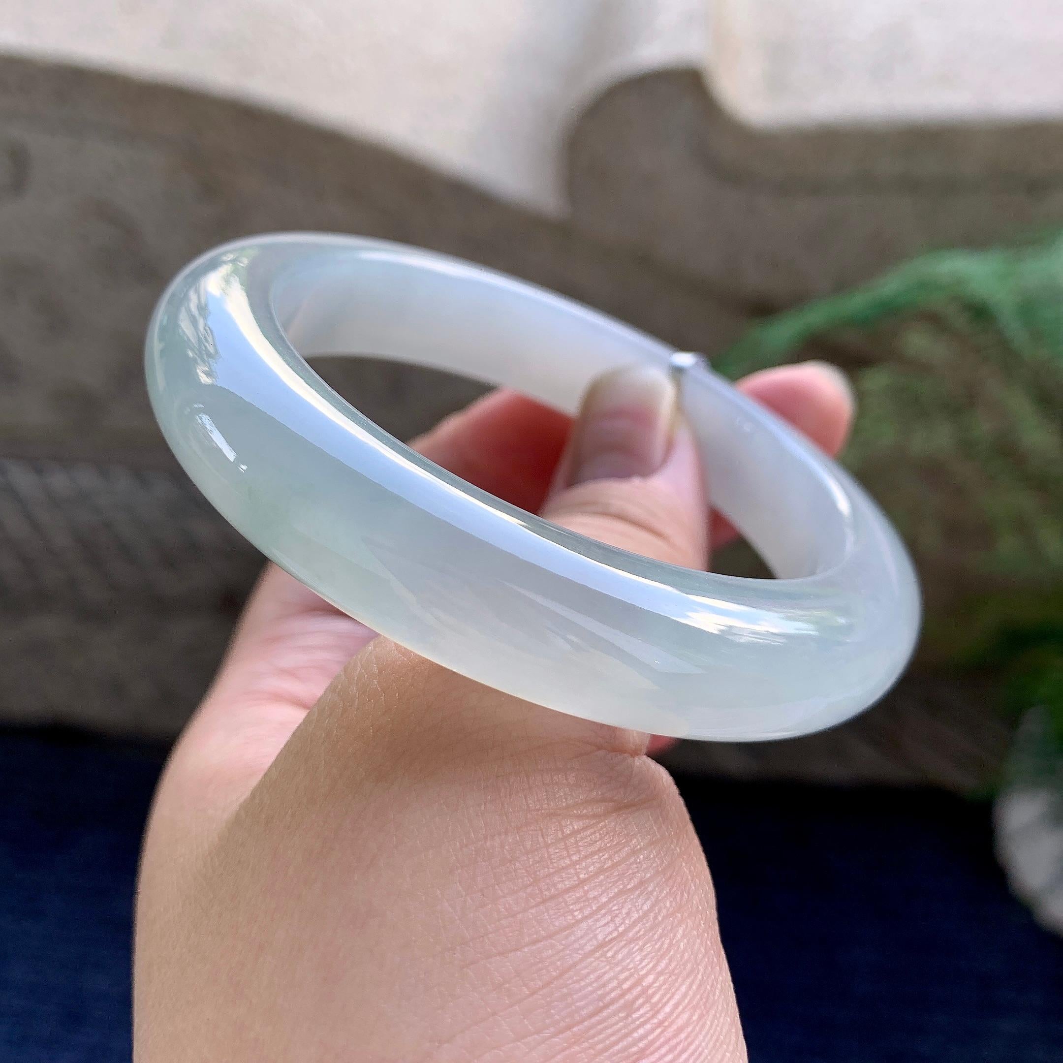 糯冰种淡晴底平安镯（57mm）（yc223266）