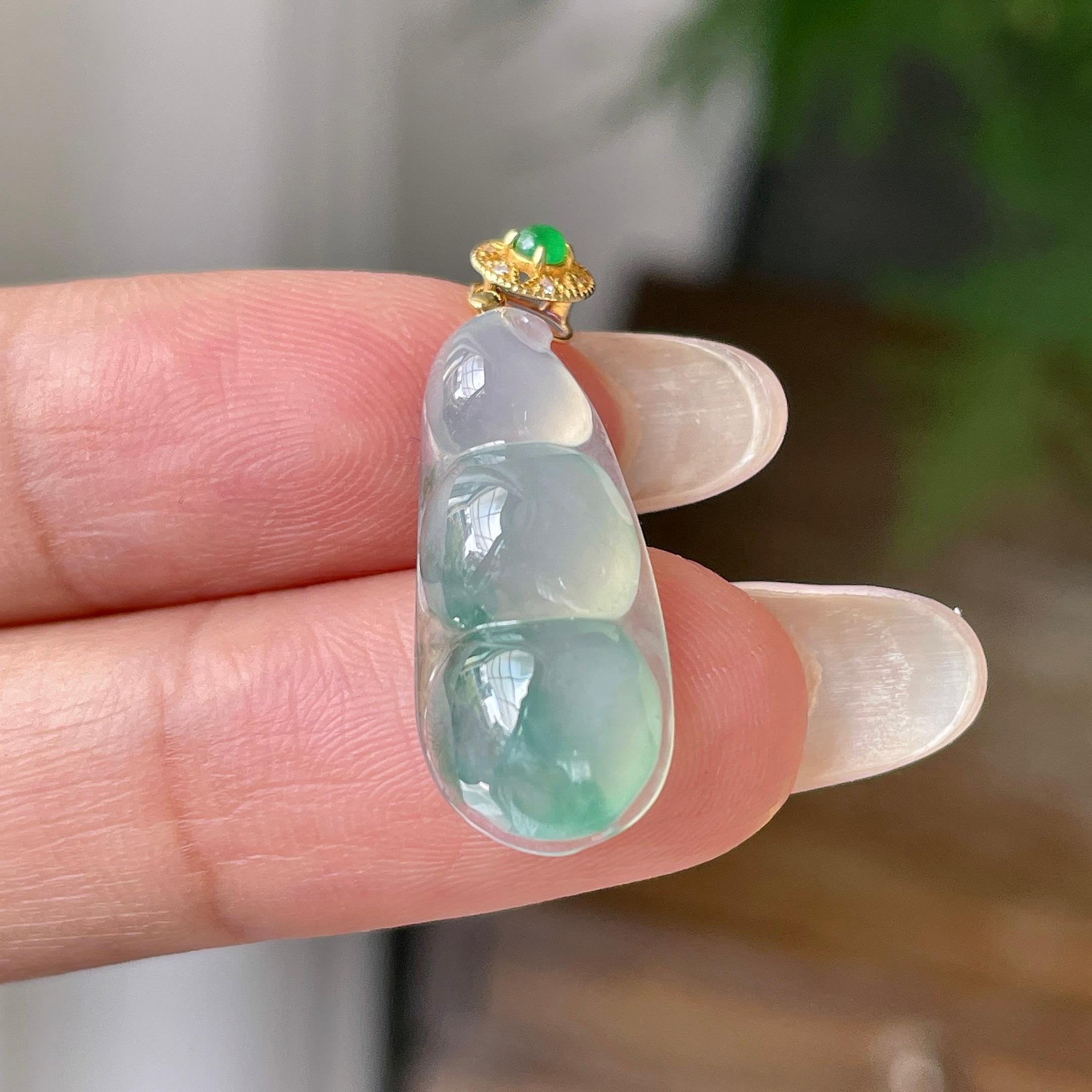 18k金镶糯冰种飘蓝花福豆吊坠    天然缅甸A货翡翠（yc355290）