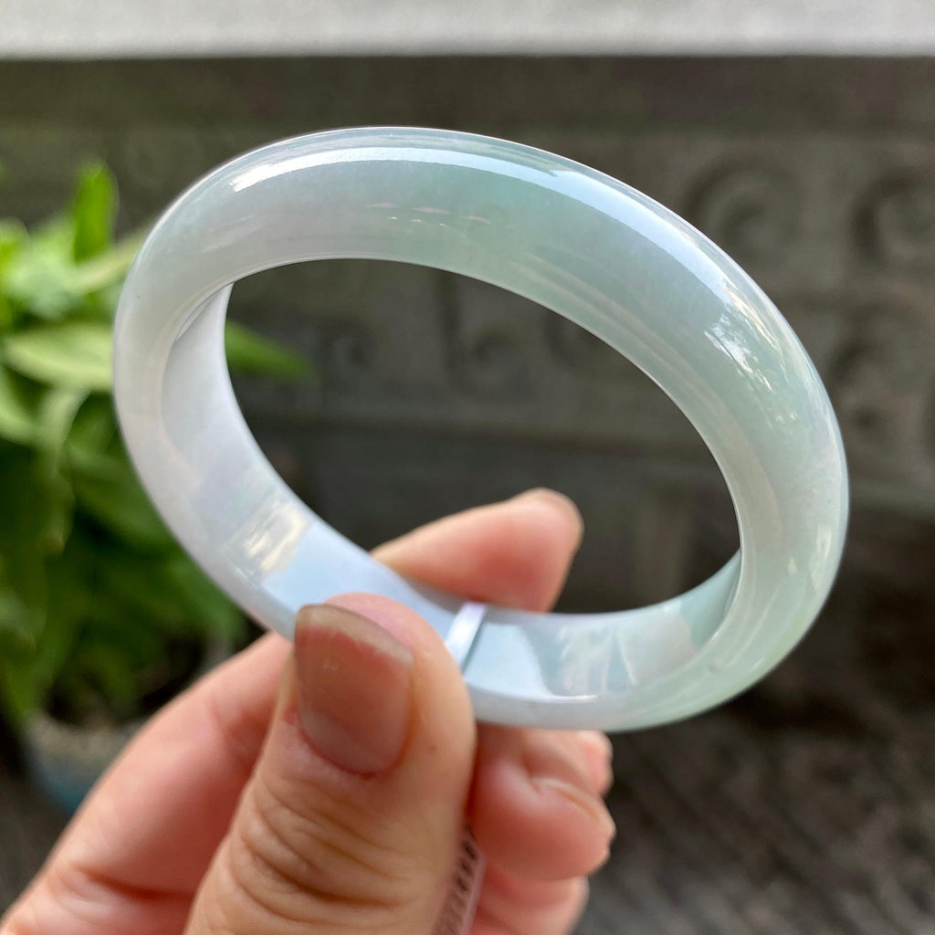 小圈口 细糯种淡晴底贵妃手镯50.6圈口 天然缅甸A货翡翠（yc313323）