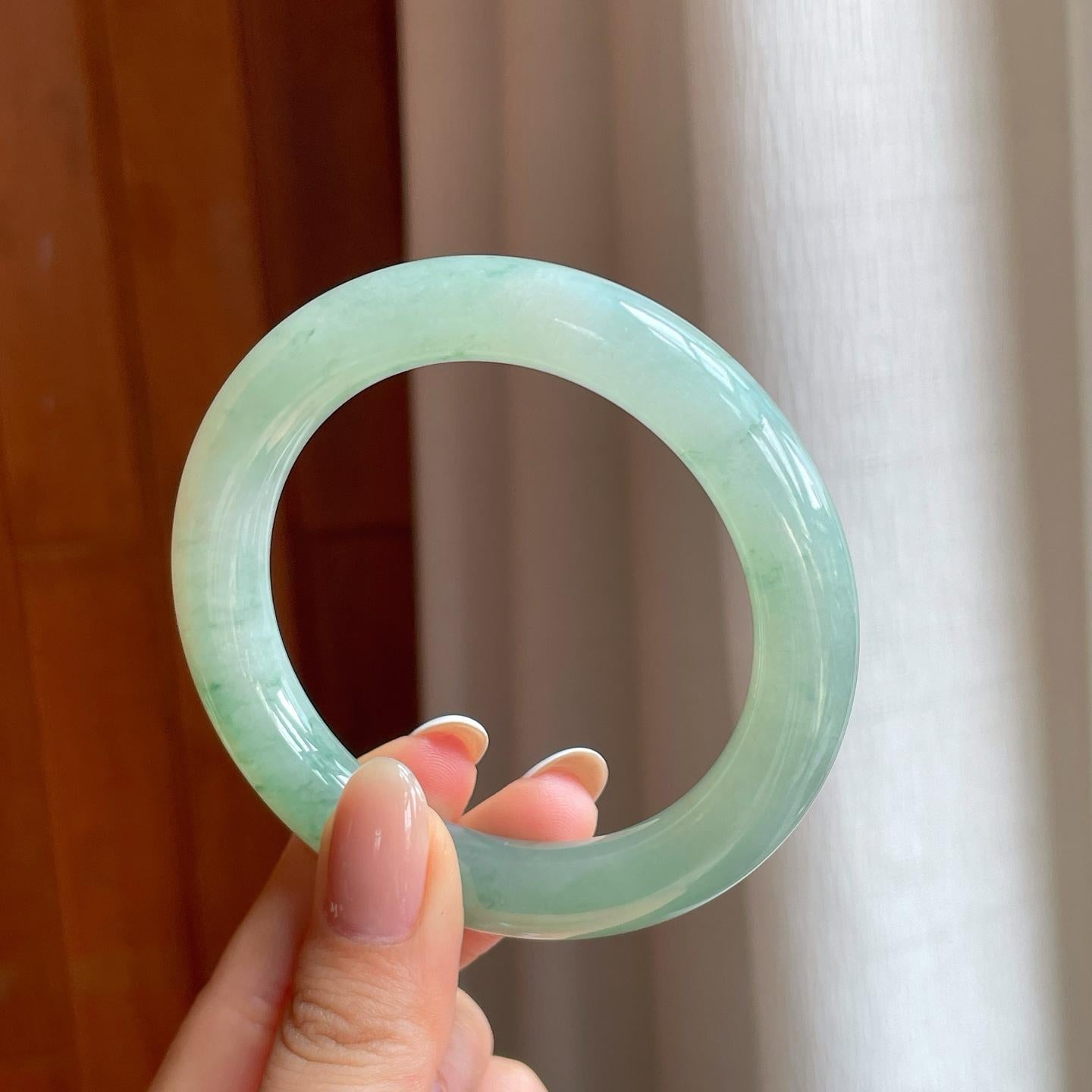 糯冰飘花翡翠圆条手镯（55mm)（yc373297）