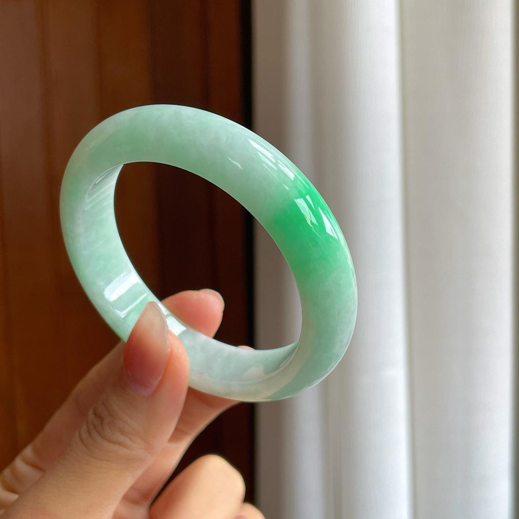 糯冰白底青翡翠平安镯（54mm）（yc318628）