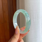 糯冰飘花翡翠贵妃镯（54.2mm)（yc424235）