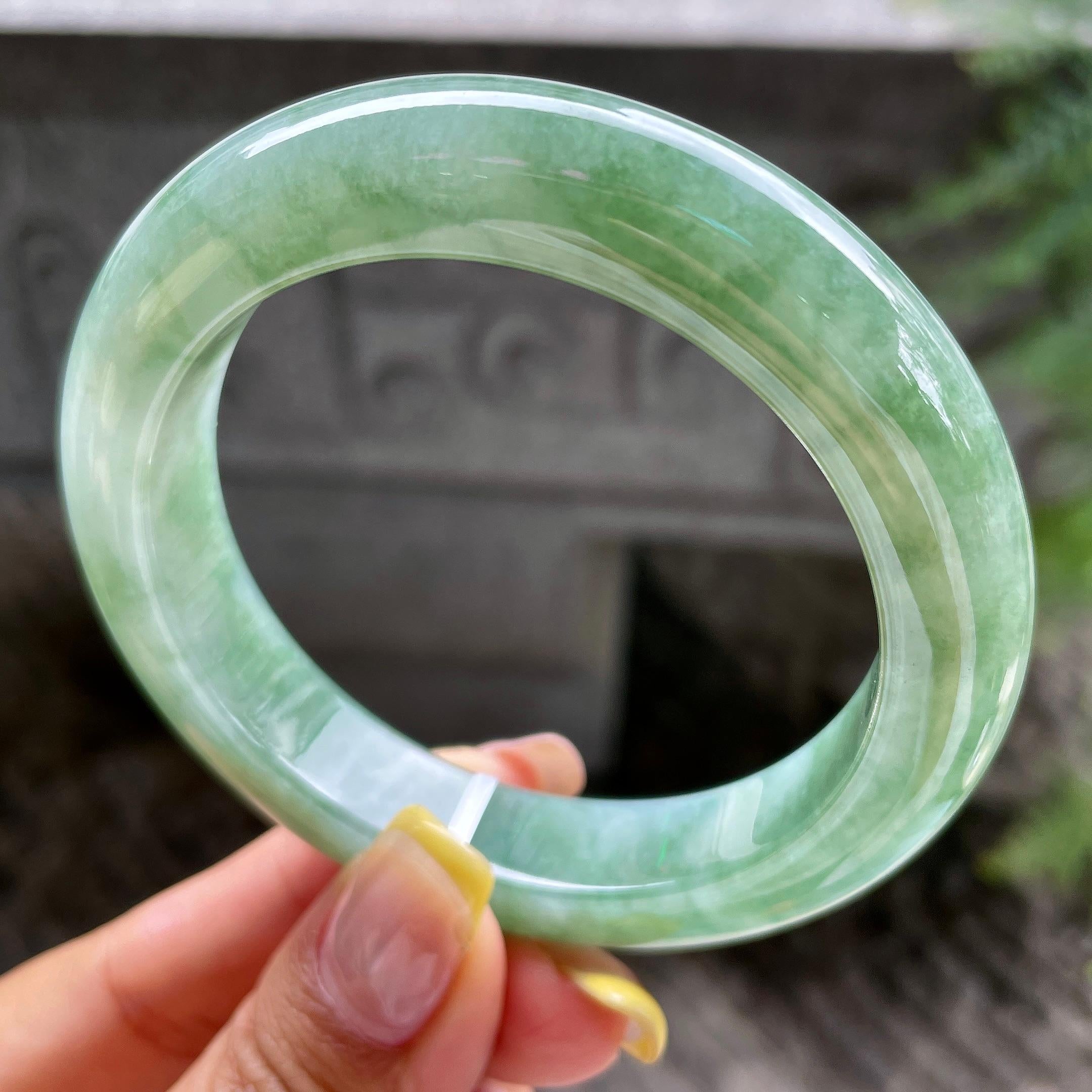 细糯种飘花正圈平安镯56.7圈      天然缅甸A货翡翠（yc383125）