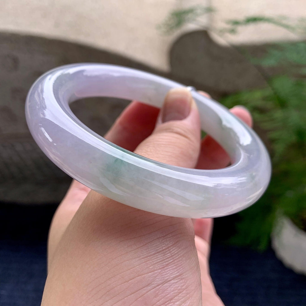 细糯种淡粉底飘花圆条手镯（59mm）