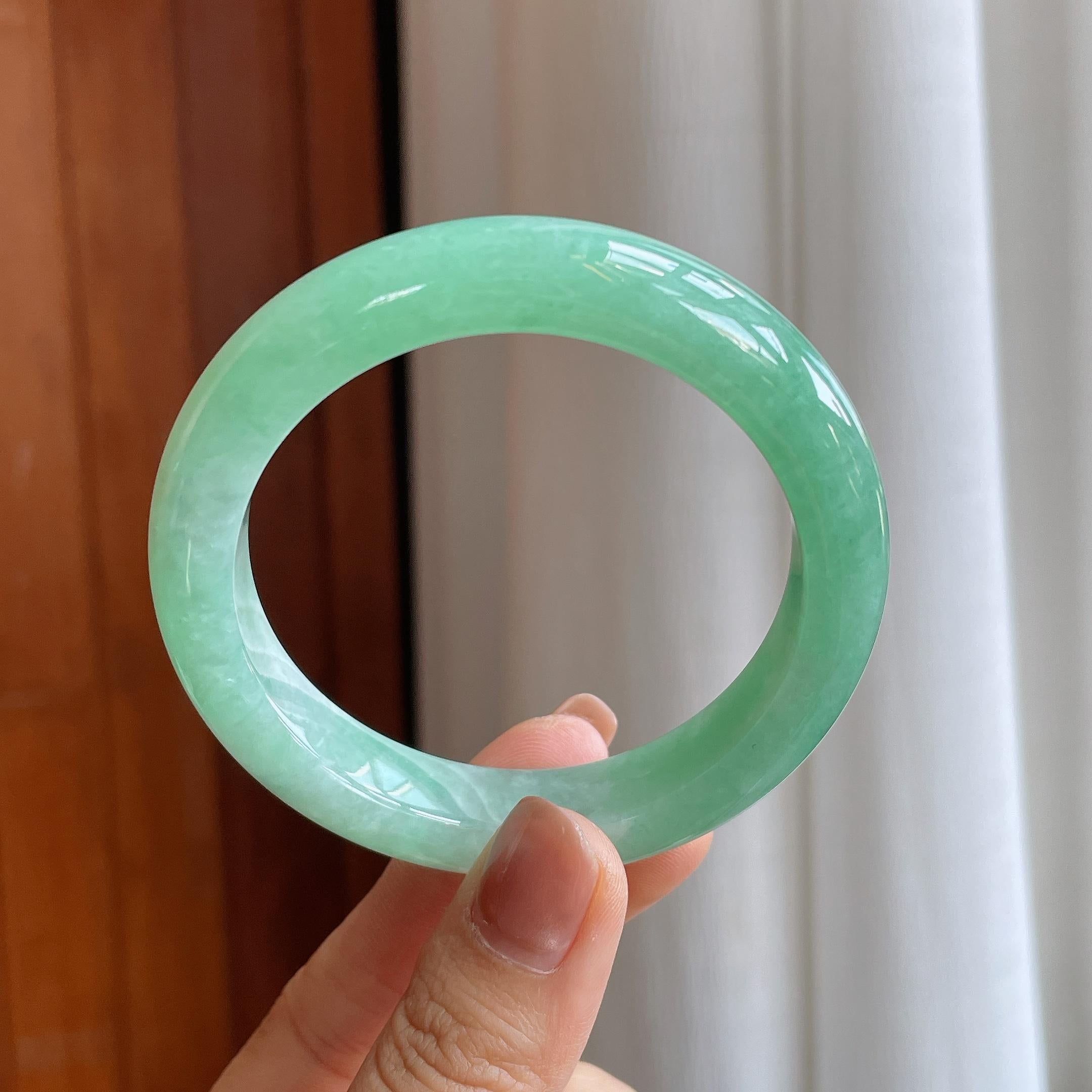 糯冰果绿翡翠平安镯（55mm）（yc288652）
