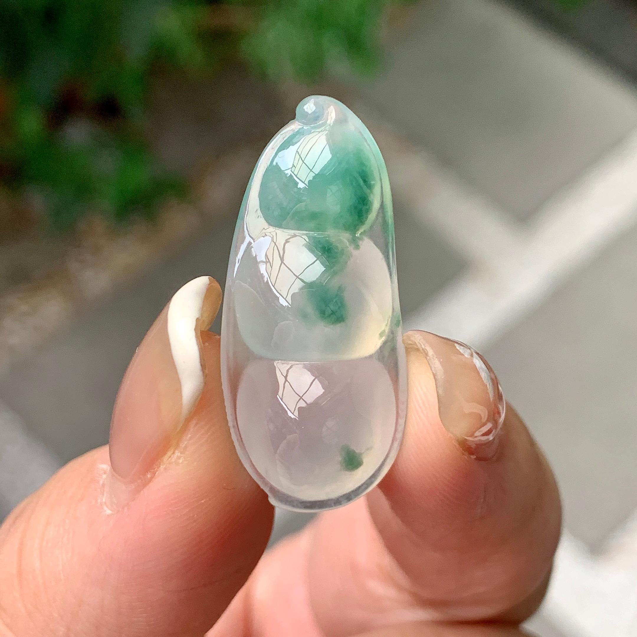 糯冰种飘蓝花福豆吊坠 天然缅甸A货翡翠（yc392767）