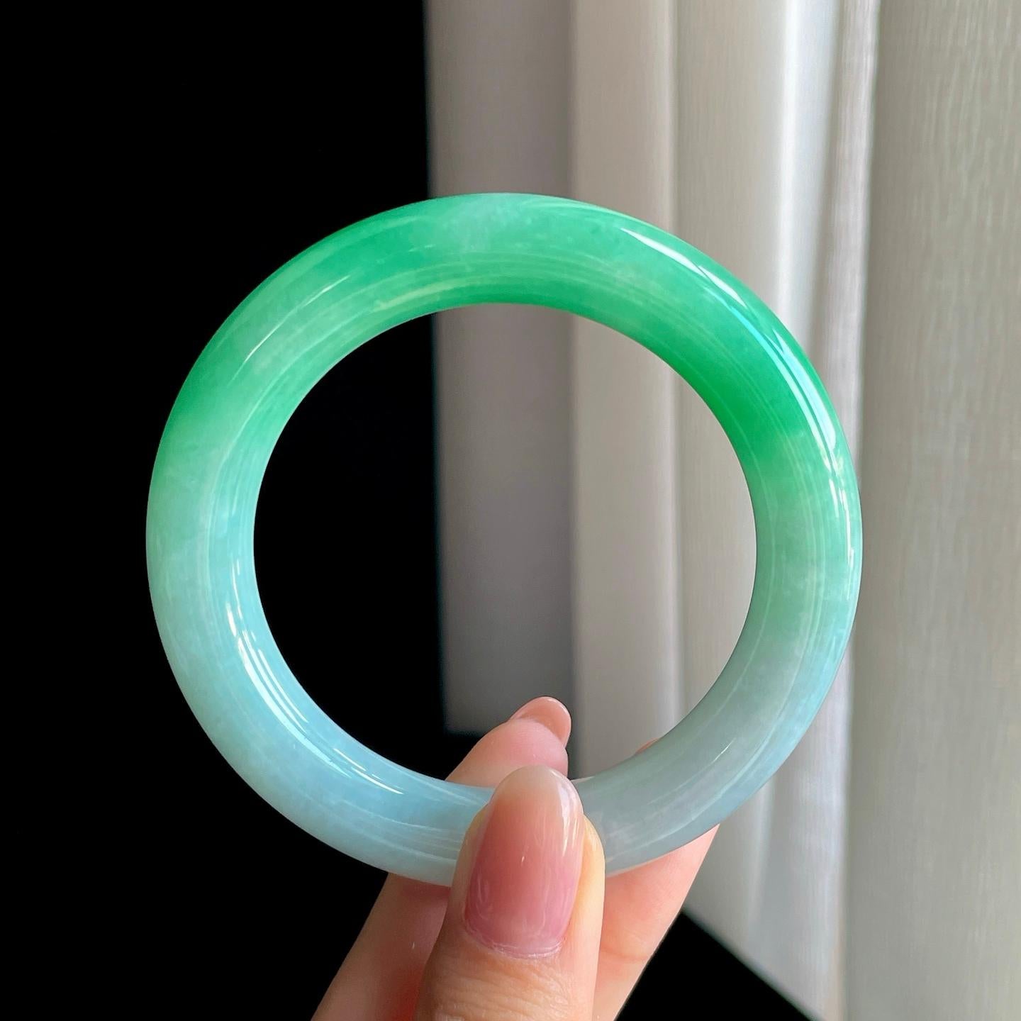糯冰带色翡翠圆条手镯（54mm）（yc342185）