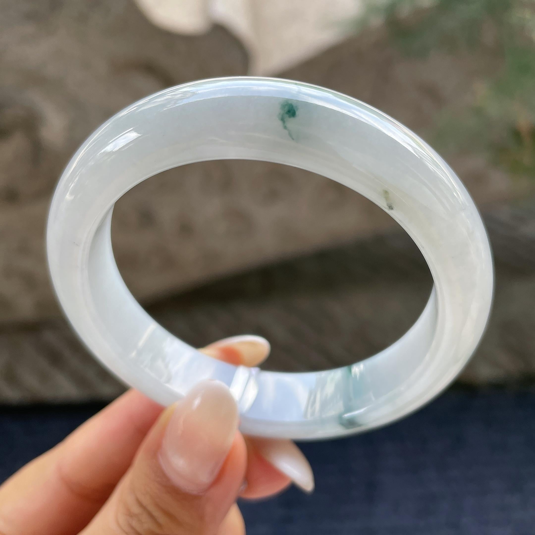 细糯种飘花正圈平安镯55.5圈     天然缅甸A货翡翠（yc421207）